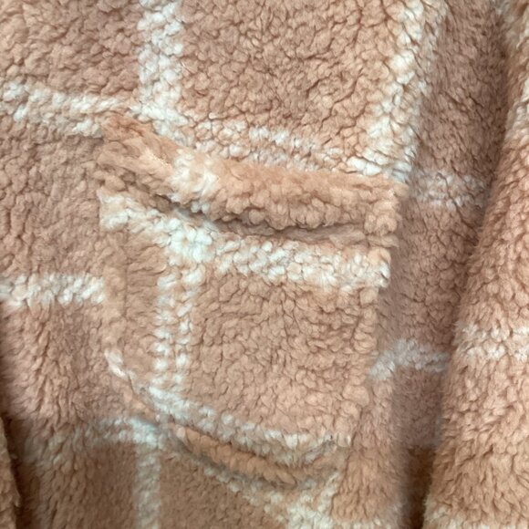 XL Koolaburra by Ugg Sherpa Shacket - Pink & Cream - Picture 3 of 9